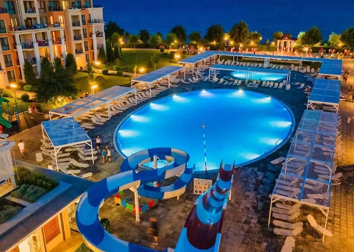 Premier With Pool & Sea View 4*